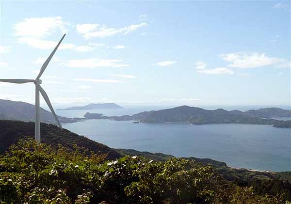 風力発電所の見える景色・室津半島スカイライン   サザンセトサイクリング