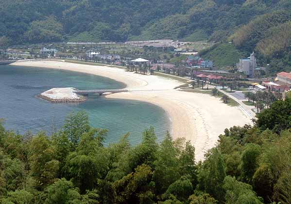 Katazoegahama Beach